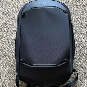 Nomatic Navigator 15L Black Backpack Carry On Minimalist Pack